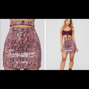 Fashion Nova Slither Through Print Skirt- Pink